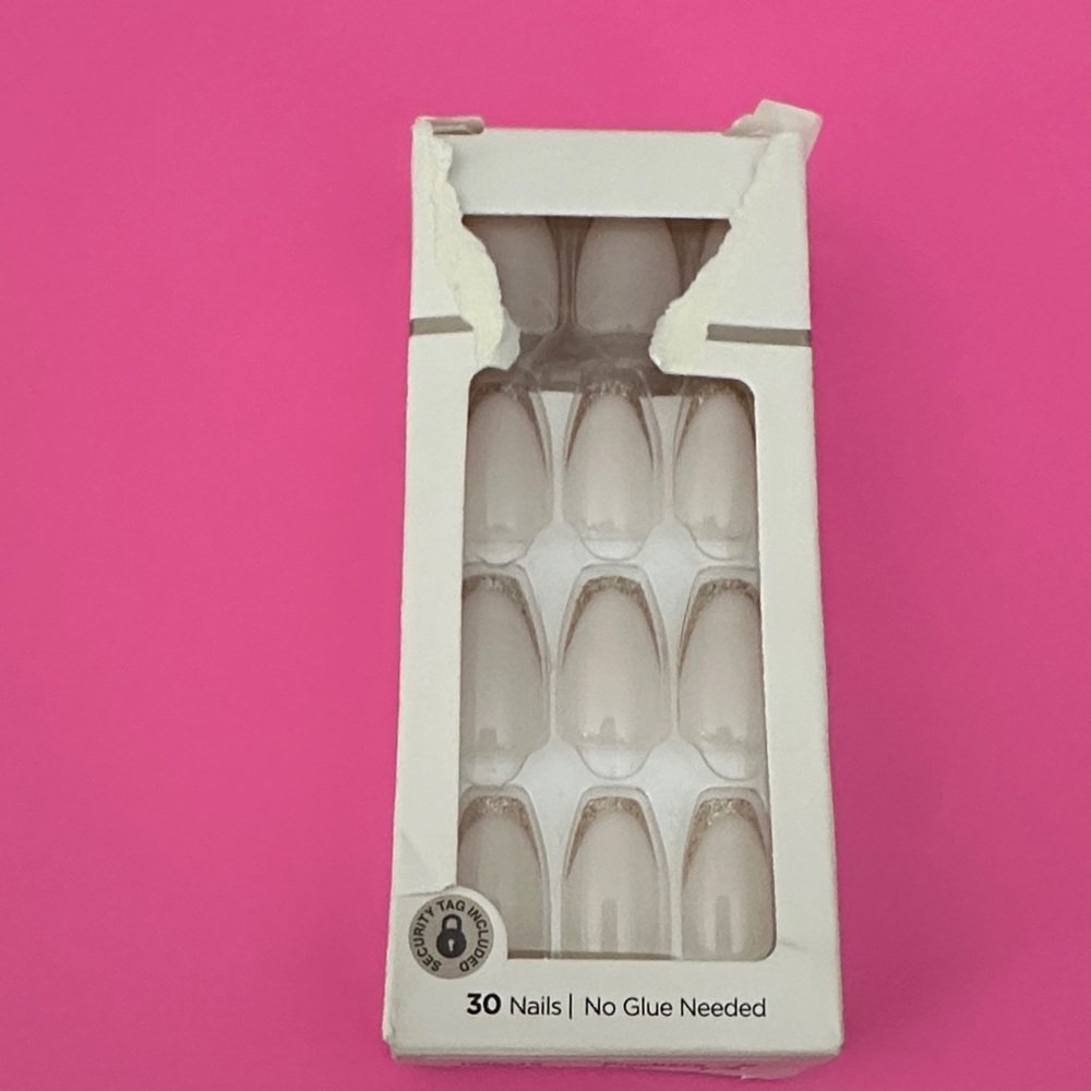 Impress press on nails